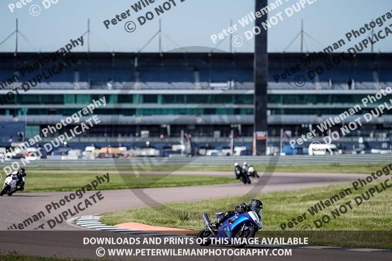 Rockingham no limits trackday;enduro digital images;event digital images;eventdigitalimages;no limits trackdays;peter wileman photography;racing digital images;rockingham raceway northamptonshire;rockingham trackday photographs;trackday digital images;trackday photos